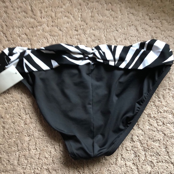 New La Blanca Sevilla shirred bikini bottom black white swim suit size 12 - Picture 6 of 6